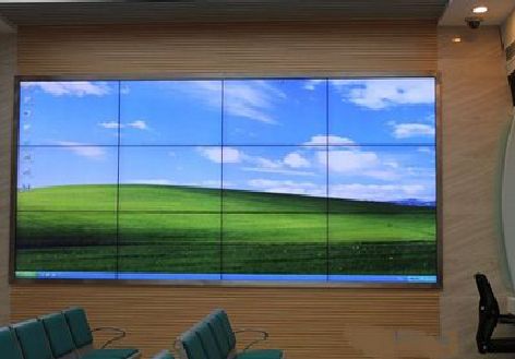 都匀液晶拼接屏的另类用法。