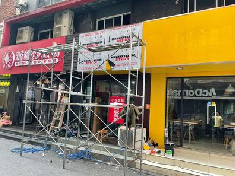 都匀制作广告招牌如何避免它发黄？